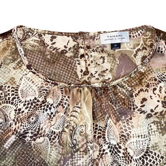 TAHARI Arthur S Levine Gold Medallion Blouse Sz M - Picture 4 of 12
